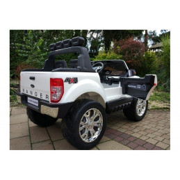 Auto Na Akumulator Ford Ranger 4x4 Biały LCD